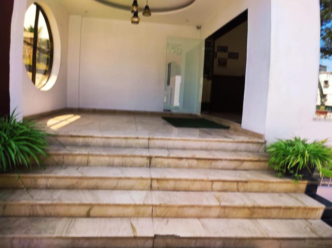 Hotel Manasi Inn Satara Exterior photo