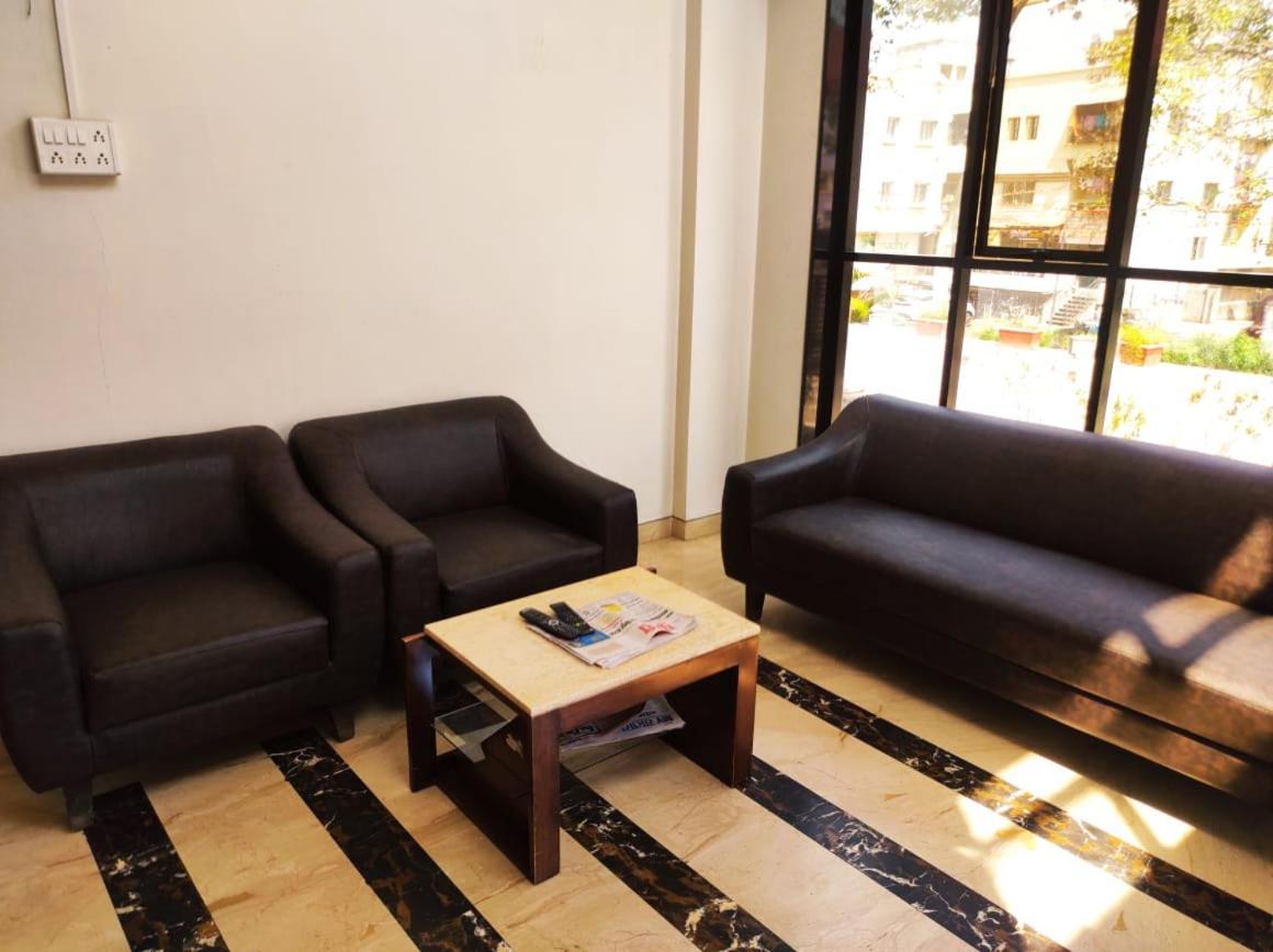 Hotel Manasi Inn Satara Exterior photo